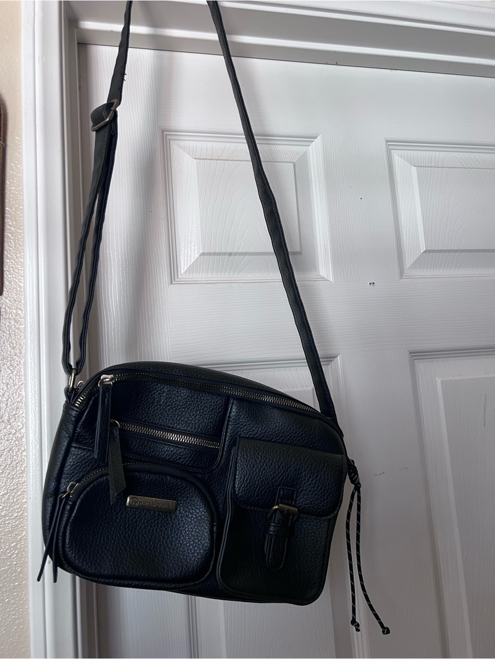 White Mountain - Black Vegan Leather 100% polyurethane Crossbody Bag - Picture 2 of 8